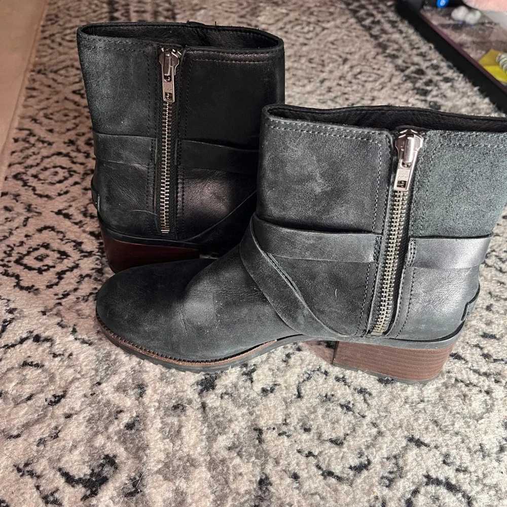 Sorel cate buckle